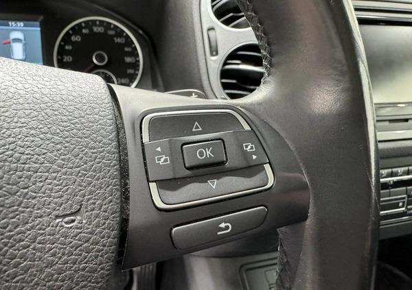 Volkswagen Tiguan cena 49900 przebieg: 209000, rok produkcji 2012 z Żmigród małe 562